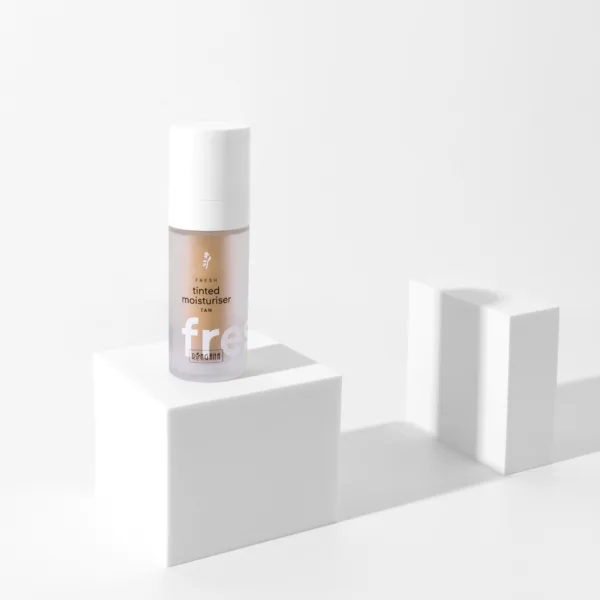 2OrSxMIH R Produktfoto tinted moisturizer tan 2000x2000 3 png